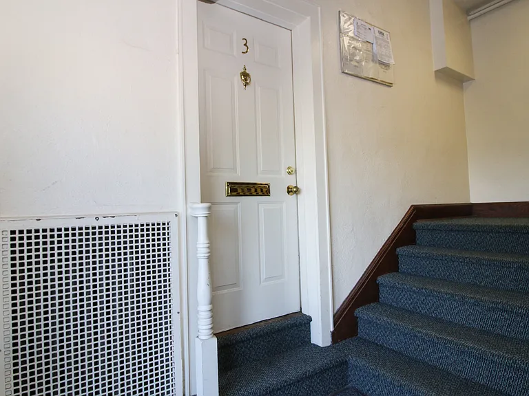 54-56 Oak St #3 — Photo 9