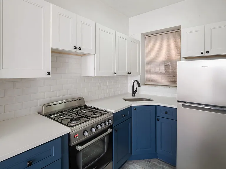 1349 Ellsworth St #3W — Photo 2