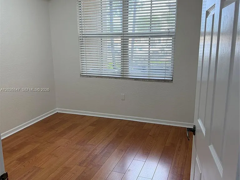 10902 NW 83rd St #111 — Photo 4
