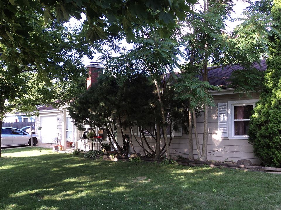 1st image of 1322 Raymond Dr