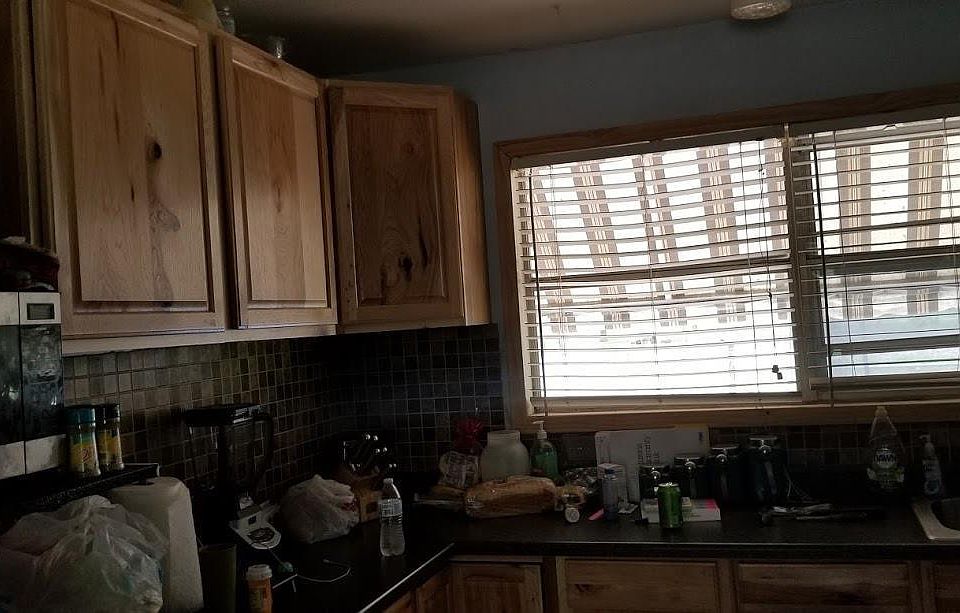2nd image of 1221 Dover Dr