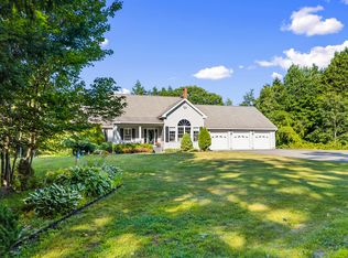 79 Beaver Pond Rd, Topsham, ME 04086