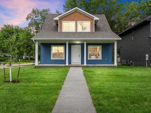 519 10th Ave, Coralville, IA 52241