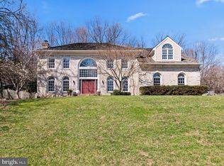 12187 Brecknock St, Oakton, VA 22124