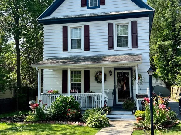 5 Cove St, Crisfield, MD 21817