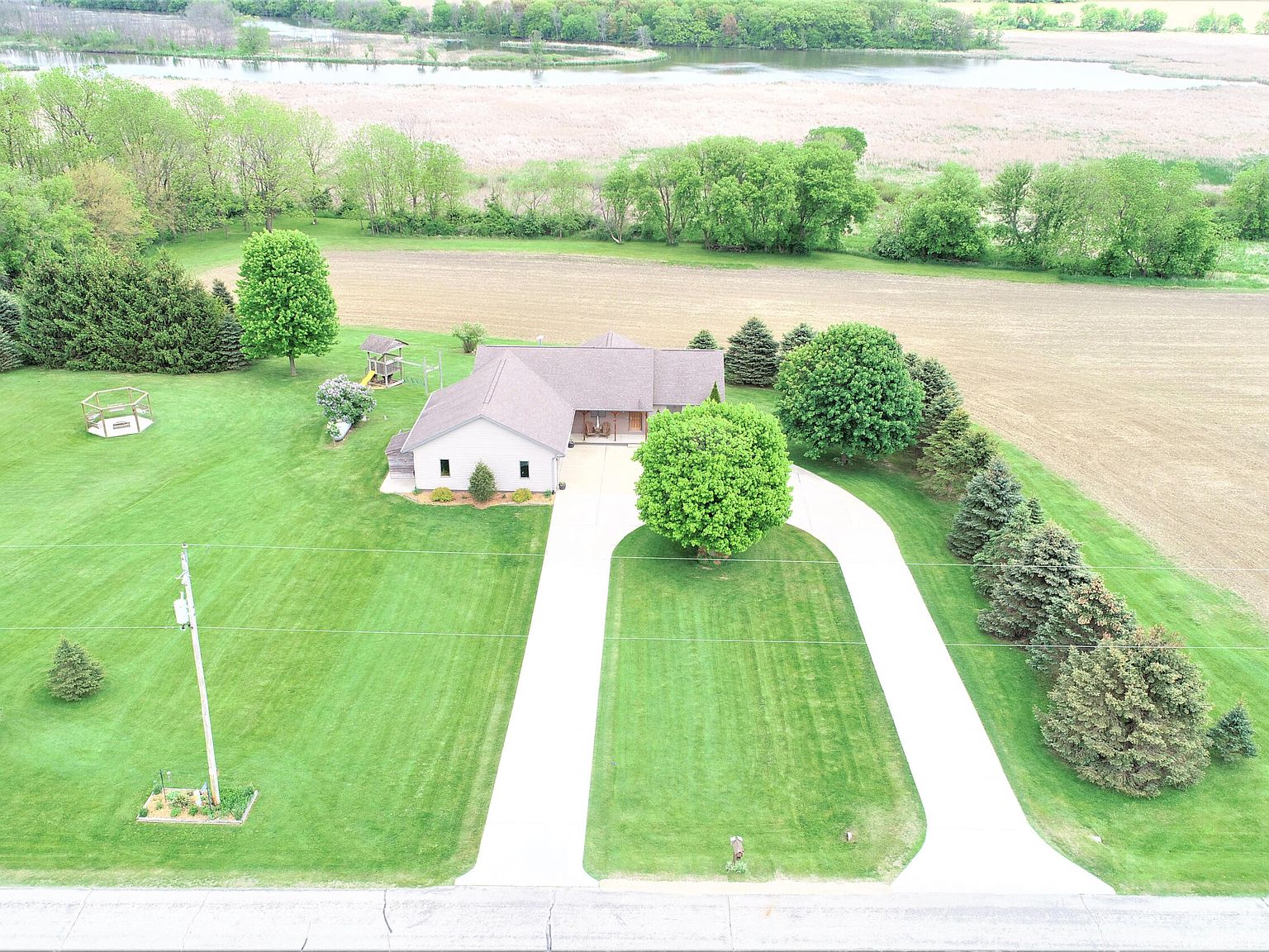 N4056 Sock Rd, Reeseville, WI 53579 Zillow