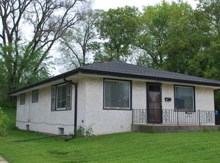 221 Chicago St, Racine, WI 53405