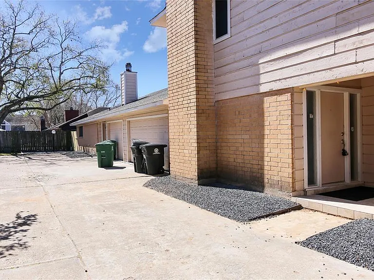 10839 Sugar Hill Dr #A — Photo 18