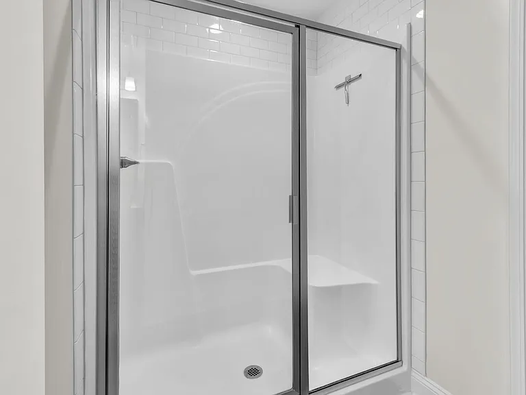 173 London Dr — Photo 23