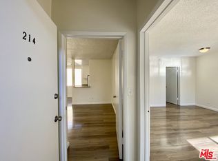 220 S Commonwealth Ave UNIT 214, Los Angeles, CA 90004