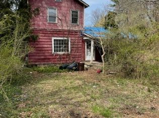 154 Oakdale Rd, Chester, NJ 07930