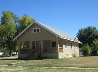 402 S Main St, Melcher Dallas, IA 50163