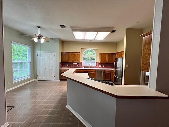 3rd image of 1239 Rocky Creek Dr