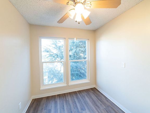 4th image of 365 Euclid Ave APT 301