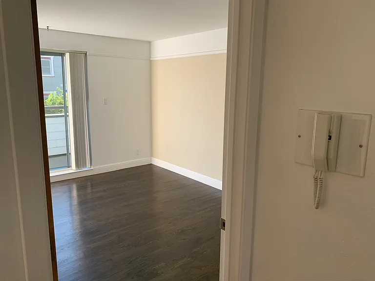 575 Cole St #201 — Photo 13