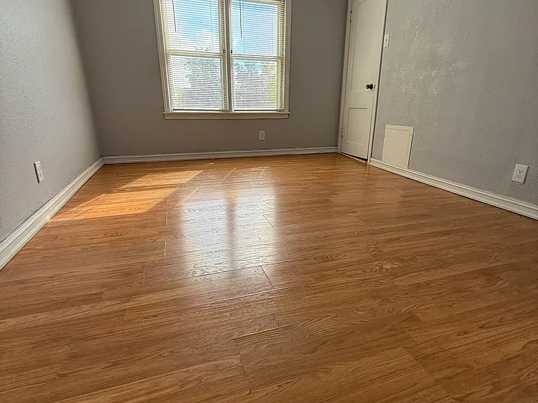 265 S Maple St #1 — Photo 7