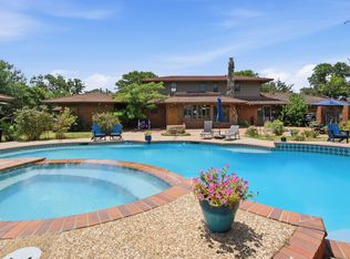 904 W Belknap St, Jacksboro, TX 76458