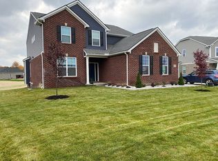 62092 Shetland Dr, South Lyon, MI