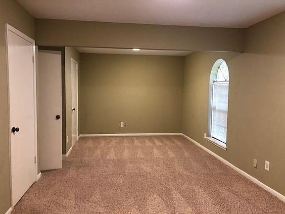 4th image of 9211 Willow Meadow Dr