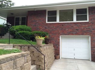 2015 N 61st St, Omaha, NE 68104