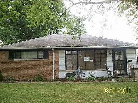 316 Niagara St photo 1