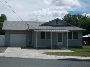 1131 N Wenas Rd, Selah, WA 98942