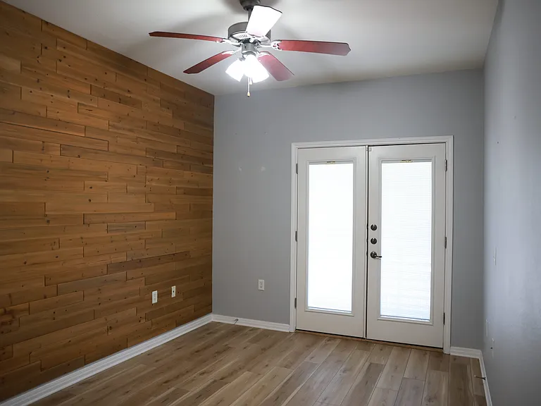 1306 Chicon St — Photo 26