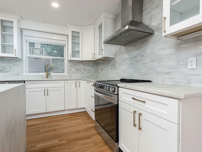 1907 Charbdin Pl — Photo 10