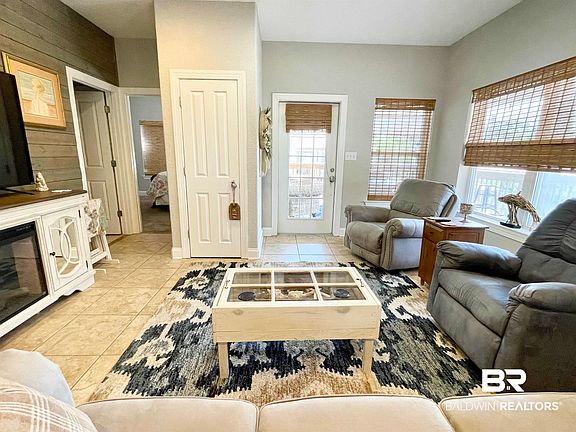 4th image of 18469 County Road 10 #B4