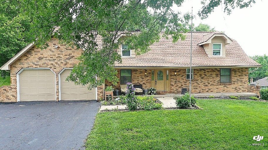 1st image of 10740 Countryside Dr