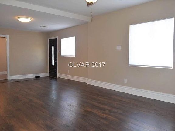 3rd image of 51 E Pacific Ave