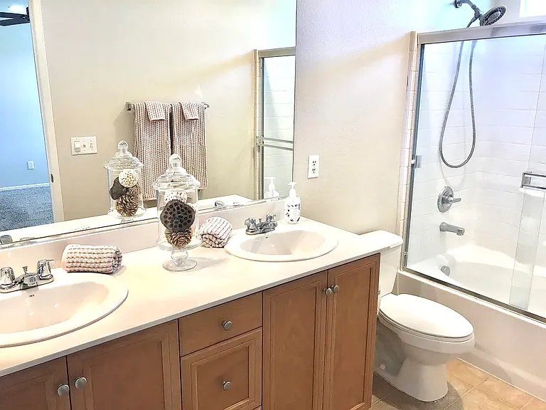 252 Finley Ave — Photo 16