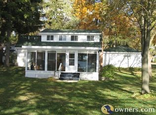 26727 Oak Ln, Waterford, WI 53185