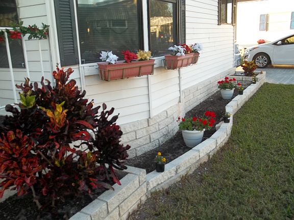 Front planter box