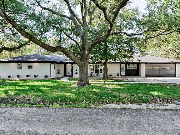 2nd image of 2534 Grand Blvd