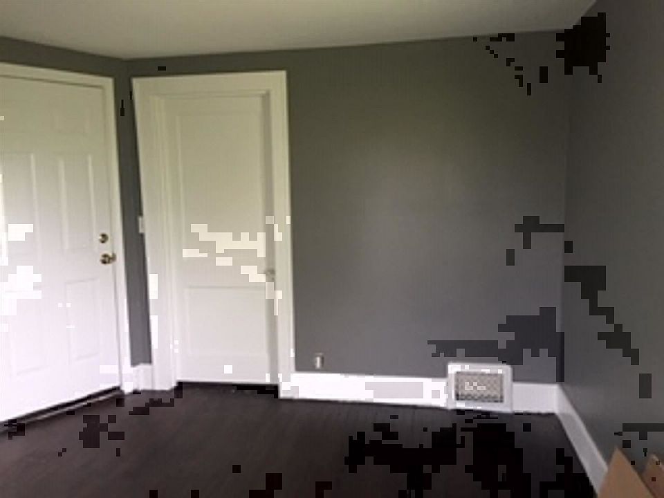 2nd image of 4401 Cuthbertson St