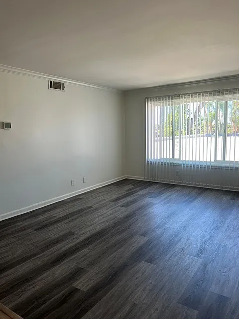 20327 Saticoy St #301
