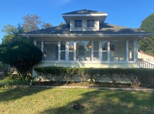 2213 Strathmore Rd, Lansing, MI 48910