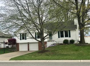 209 NE Bristol Dr, Lees Summit, MO 64086