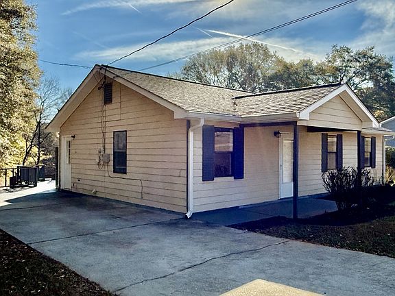 4th image of 110 Central Lake Dr