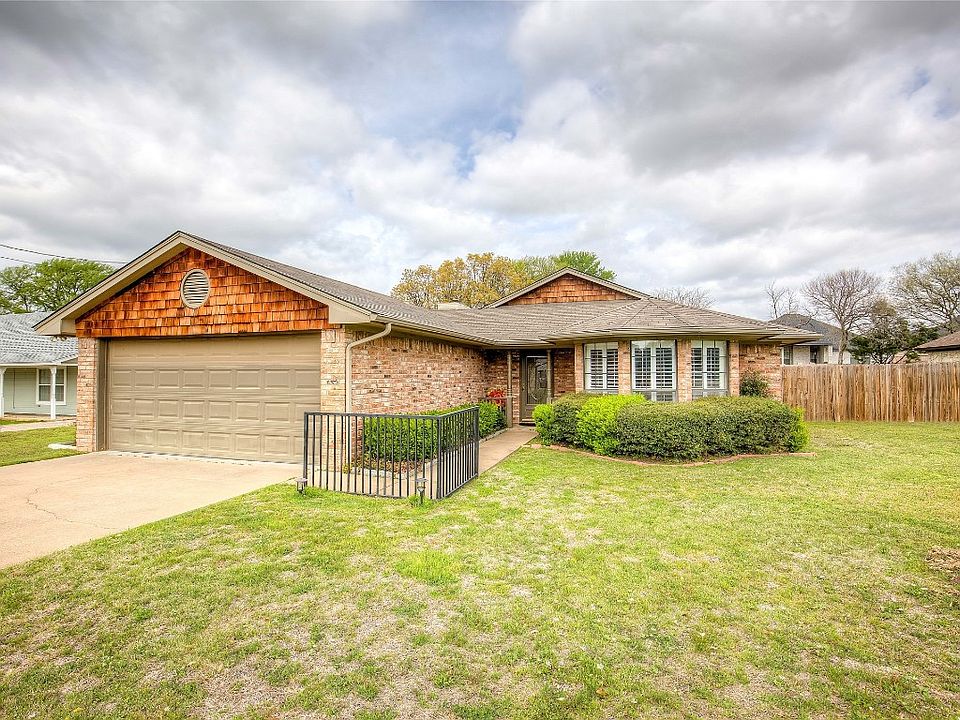 1st image of 6422 Circo Dr