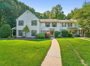 2802 Cricket Cir, Edison, NJ 08820