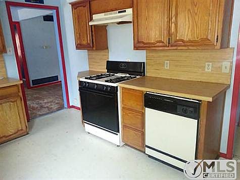 4th image of 10803 Sandalwood Dr