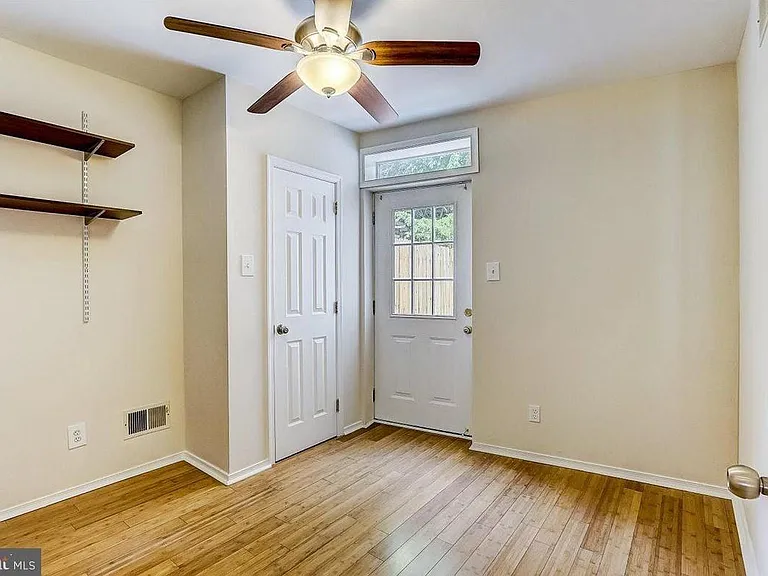 4447 Baker St — Photo 17