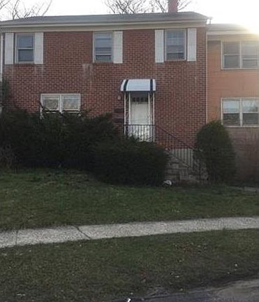 3rd image of 453 Franklin Ave