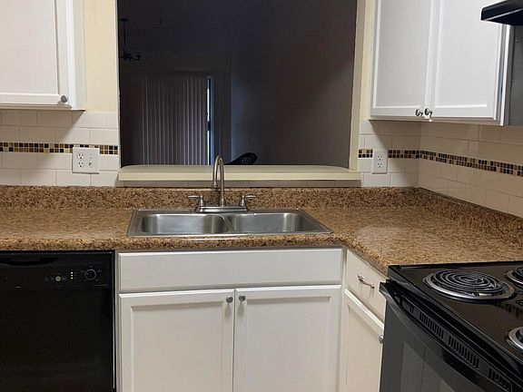 4th image of 8300 Plaza Gate Ln APT 1164