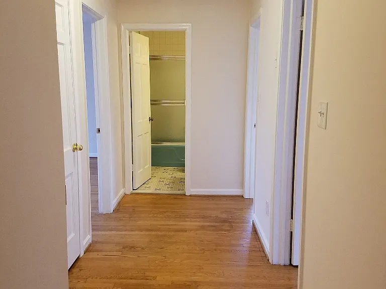 6004 Highboro Dr — Photo 25