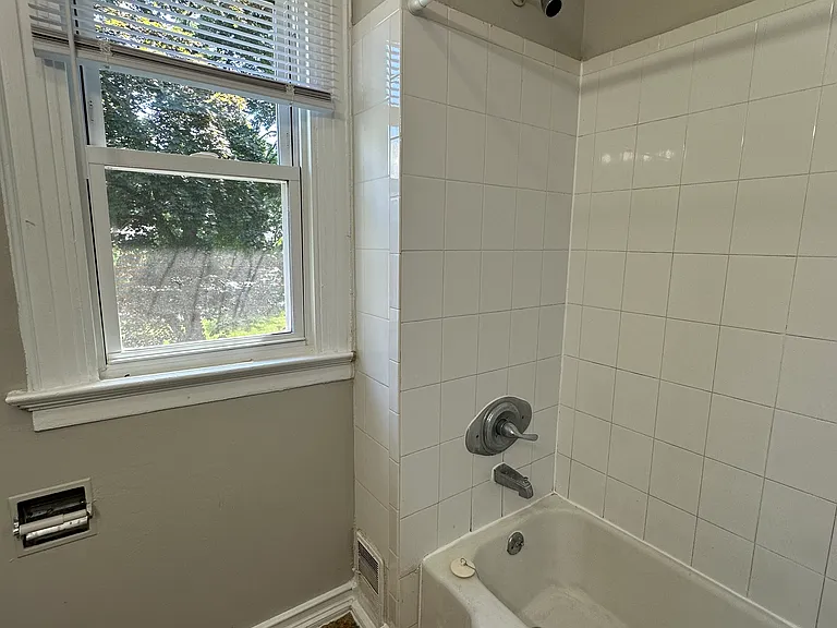 241 Fountain St — Photo 12