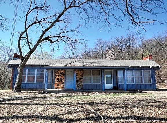 5th image of 1609 Chaparral Dr