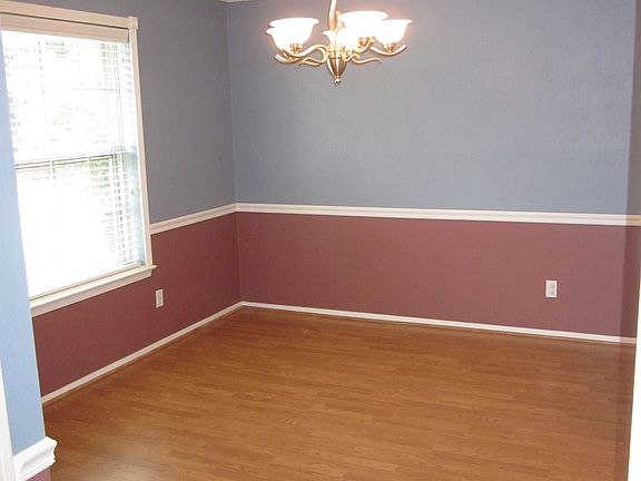 FORMAL DINING